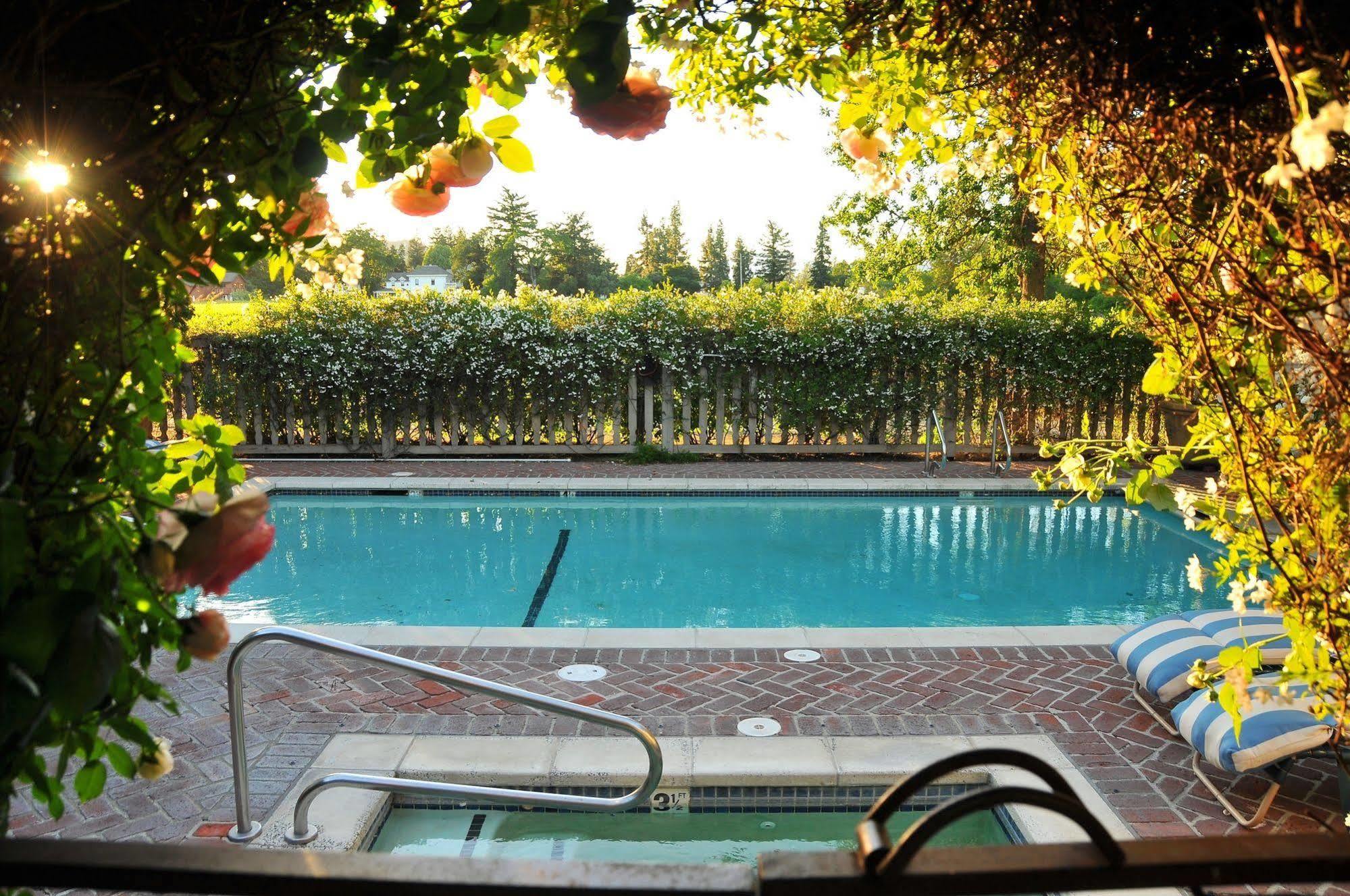 Vineyard Country Inn St. Helena Exterior photo